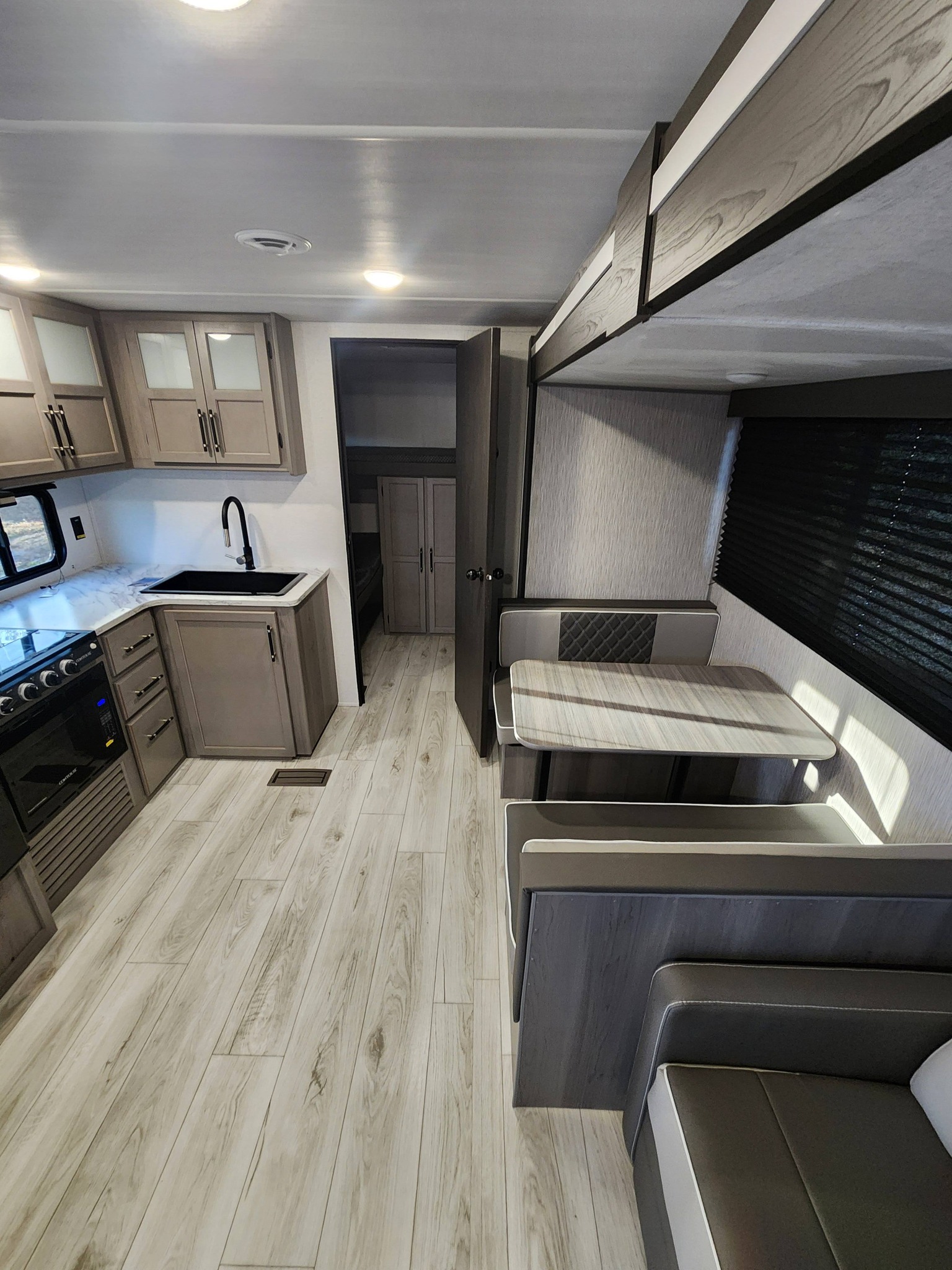 700 W Rogers St lot 3 Clinton 9.jpg